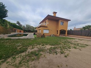 Chalet en venta en Puigventós en Lloret de Mar