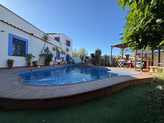 Casa pareada en venta en Montequinto en Dos Hermanas