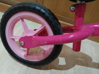 Bicicleta de equilibrio rosa Chicco