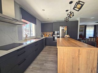 Chalet en venta en Nuevo Bulevar en Mairena del Aljarafe