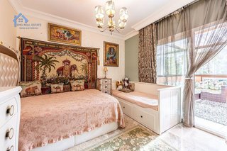 Piso en venta en Los Naranjos - Las Brisas en Marbella