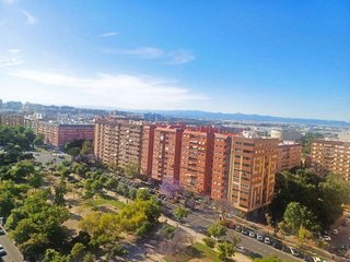 Piso en venta en Ciutat Jardí en Valencia
