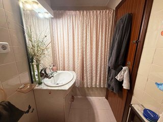 Piso en venta en Pradolongo en Madrid