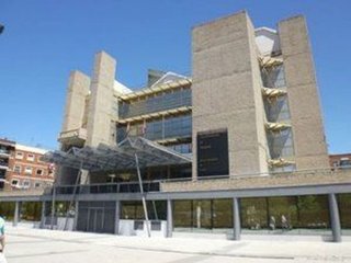 Piso en venta en Pradolongo en Madrid