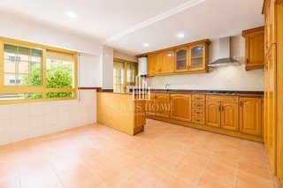 Piso en venta en Ciutat Jardí en Valencia
