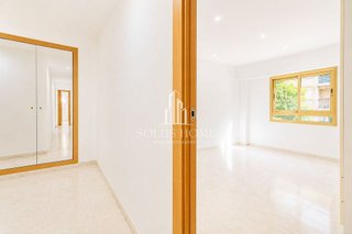 Piso en venta en Ciutat Jardí en Valencia