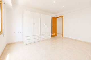 Piso en venta en Ciutat Jardí en Valencia