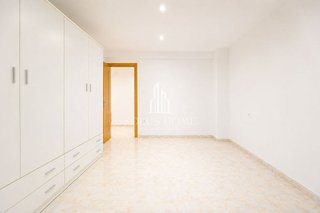 Piso en venta en Ciutat Jardí en Valencia