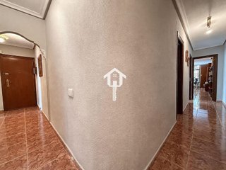 Piso en venta en Campoamor en Alicante