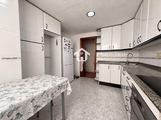 Piso en venta en Campoamor en Alicante