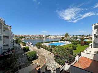 Piso en venta en Empuriabrava en Castelló d´Empúries