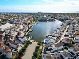 Piso en venta en Empuriabrava en Castelló d´Empúries