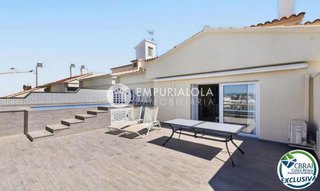 Piso en venta en Empuriabrava en Castelló d´Empúries