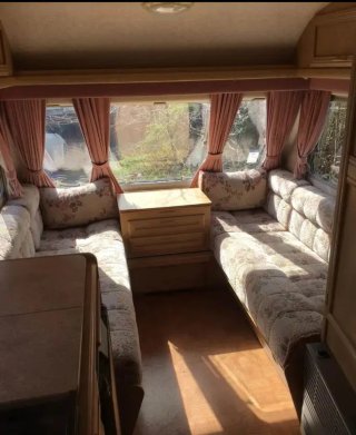 Caravana Sterling Voyager 750kg