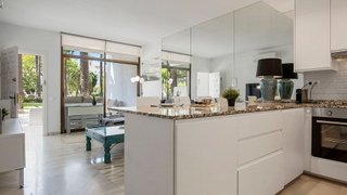 Piso en venta en Puerto Banús en Marbella