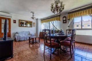 Piso en venta en Nueva Andalucía en Almería