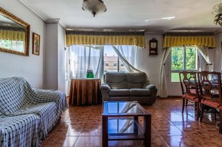 Piso en venta en Nueva Andalucía en Almería