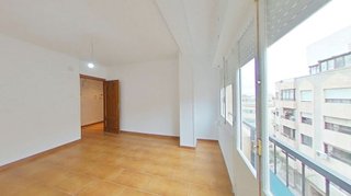 Piso en venta en Carolinas Bajas en Alicante