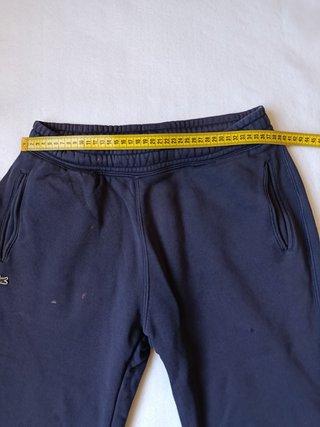 Jogging Lacoste azul oscuro Talla S con defectos
