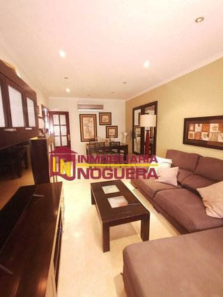 Casa adosada en venta en Écija