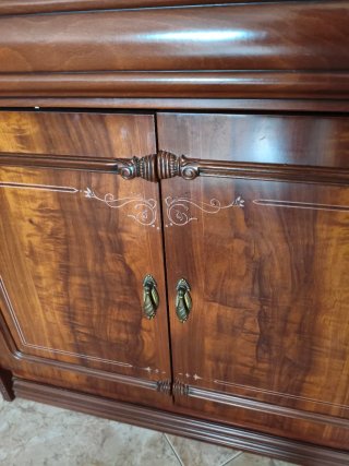 REGALO Mueble de salón de madera y cristal