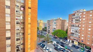 Piso en venta en La Luz - El Torcal en Málaga