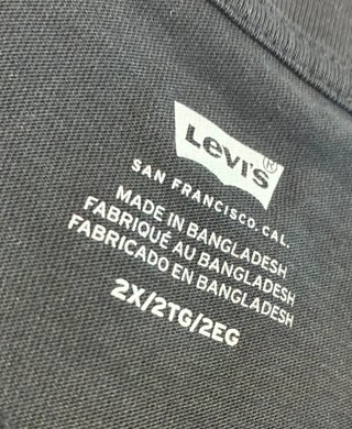 Camiseta Levi's Batwing Logo Negra