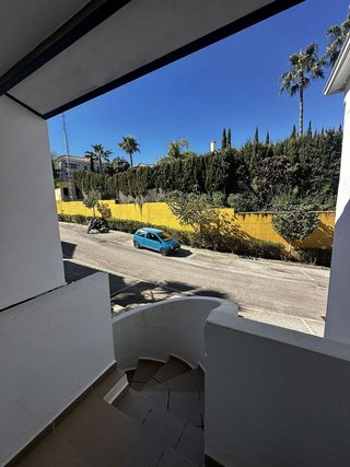 Piso en venta en Los Naranjos - Las Brisas en Marbella
