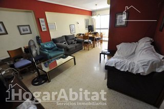 Piso en venta en Ciutat Jardí en Valencia