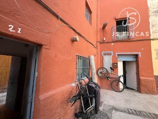 Masía en venta en La Clota en Barcelona