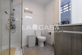 Piso en venta en Montbau en Barcelona