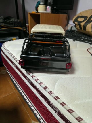 Carrocería Axial Jeep Gladiator