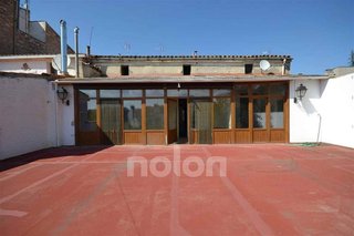 Casa adosada en venta en Tàrrega