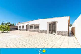 Chalet en venta en La Siesta - El Salado - Torreta en Torrevieja