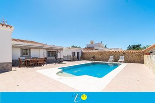 Chalet en venta en La Siesta - El Salado - Torreta en Torrevieja