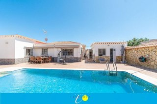 Chalet en venta en La Siesta - El Salado - Torreta en Torrevieja