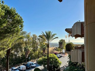 Piso en venta en Los Naranjos - Las Brisas en Marbella
