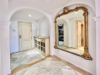 Piso en venta en Los Naranjos - Las Brisas en Marbella