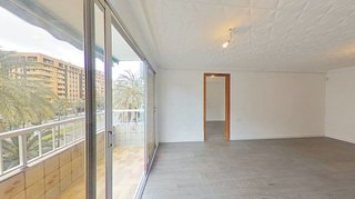 Piso en venta en En Corts en Valencia