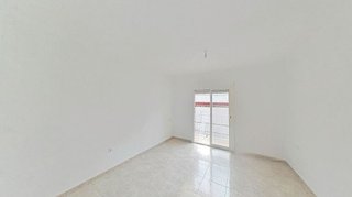 Piso en venta en Fondo en Santa Coloma de Gramanet
