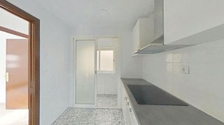 Piso en venta en Fondo en Santa Coloma de Gramanet