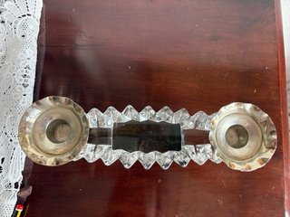 Candelabro antiguo cristal con dos brazos de plata