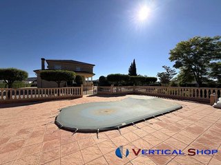 Chalet en venta en Yecla