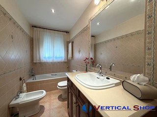 Chalet en venta en Yecla