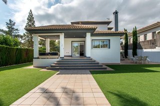 Chalet en venta en La Alcayna en Molina de Segura