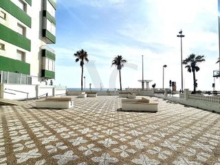 Piso en venta en Playa Stª Mª del Mar - Playa Victoria en Cádiz