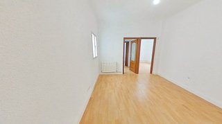 Piso en venta en Pueblo Nuevo en Madrid