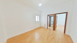 Piso en venta en Pueblo Nuevo en Madrid