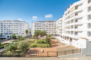 Piso en venta en Nueva Andalucía centro en Marbella