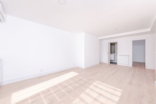 Piso en venta en San Pascual en Madrid